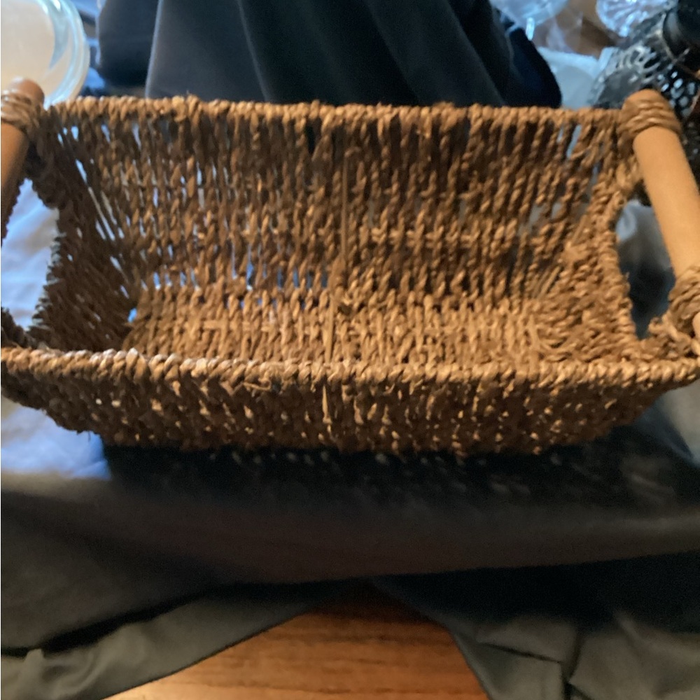 2 containers, 1 wooden with sunflowers, one woven with wooden handles. - Picture 8 of 13
